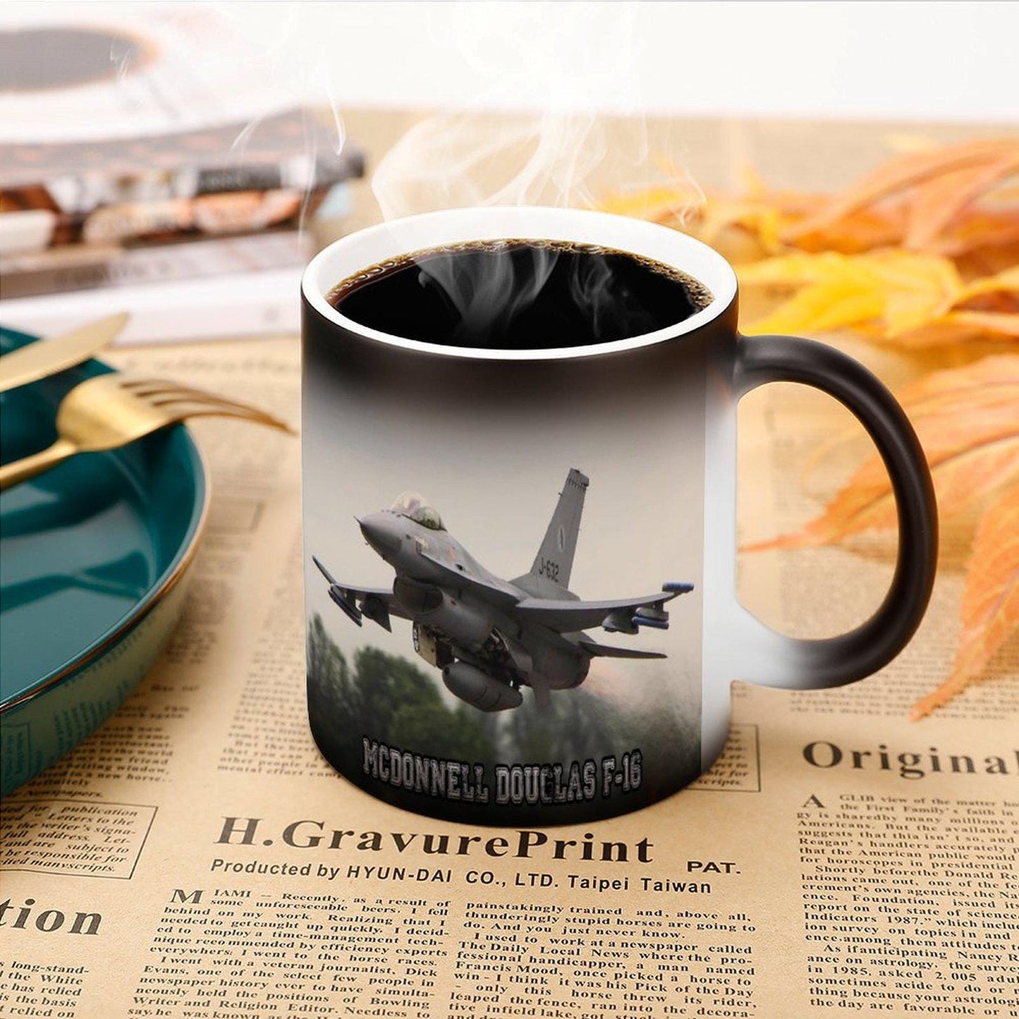 McDonnell Douglas F-16 Fighter Jet Heat Activated Coffee Mug