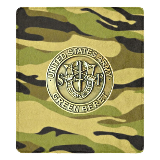 Large Camouflage U.S. Army Green Beret Emblem Ultra-Soft Micro Fleece Blanket 70''x80''